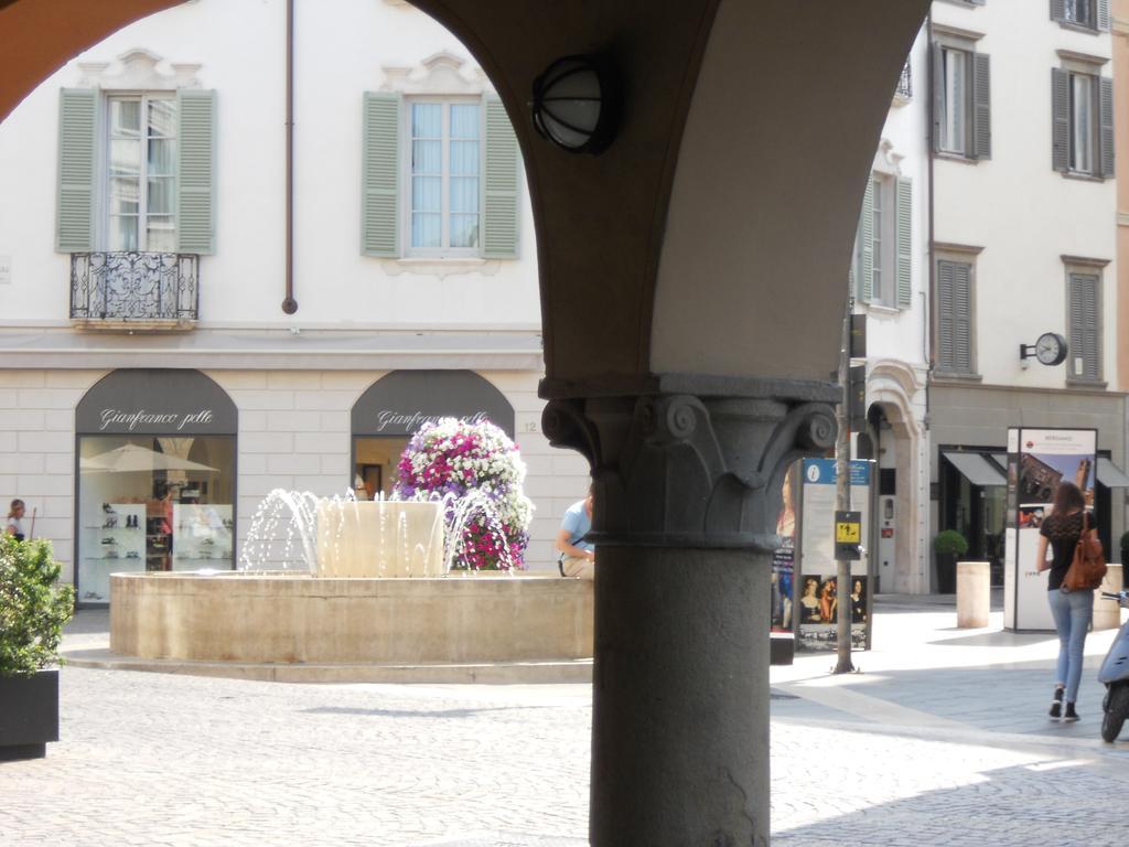 Apartmán Al Centro Storico Bergamo Pokoj fotografie
